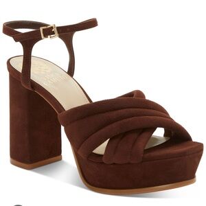 NWOT VINCE CAMUTO Brown Suede Heels